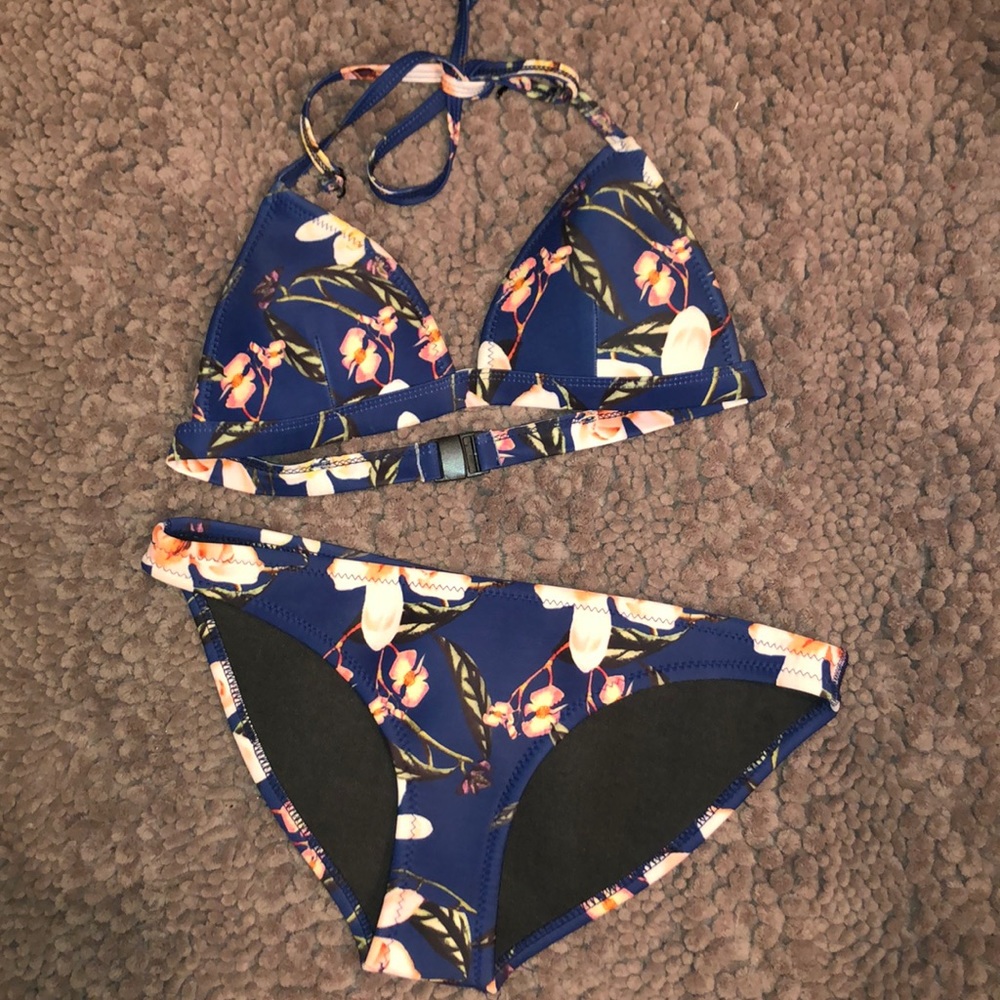 Muxilove floral bikini!!